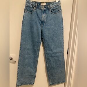 Abercrombie 90’s Relaxed High Waist jean